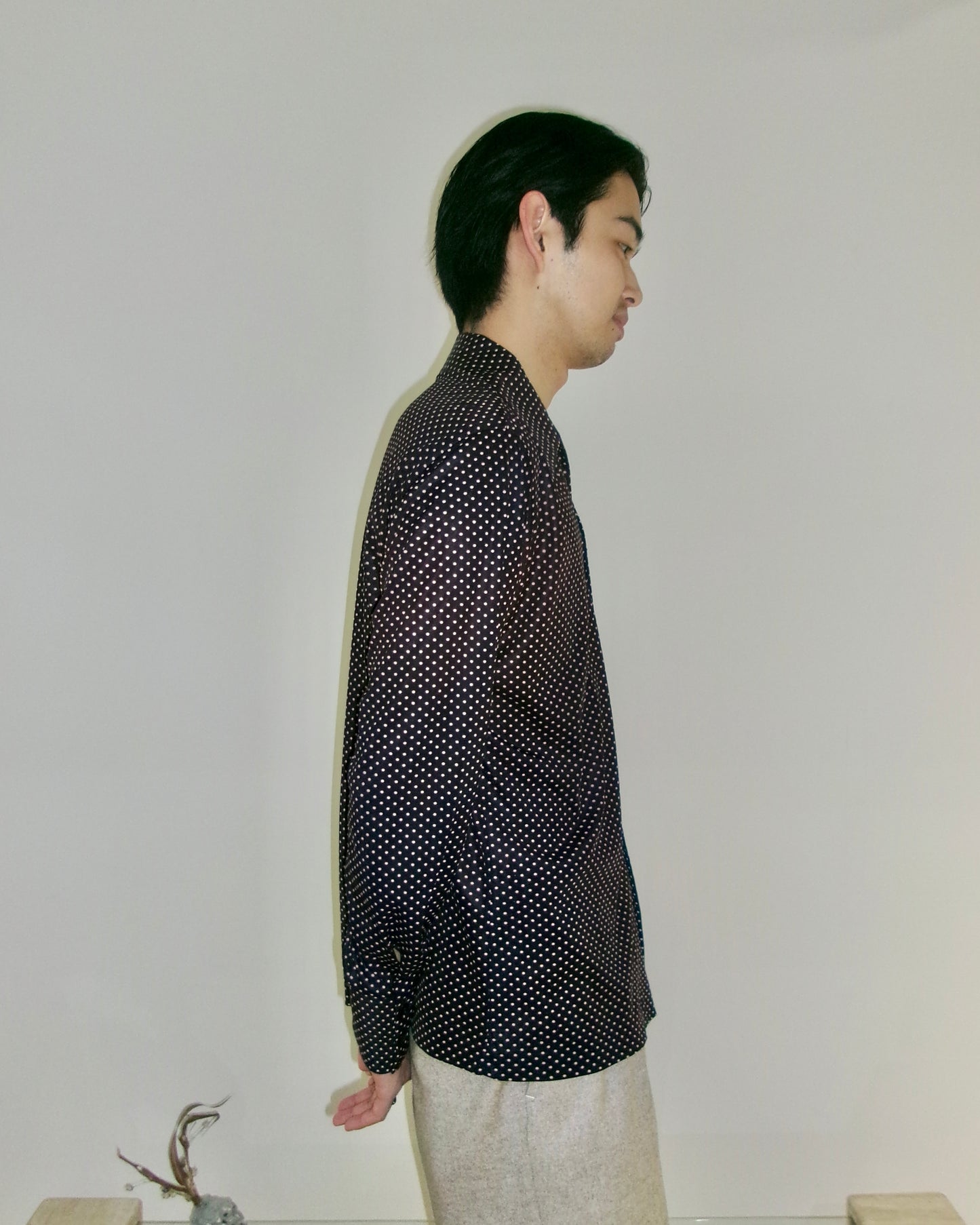 70s dot pattern shirt