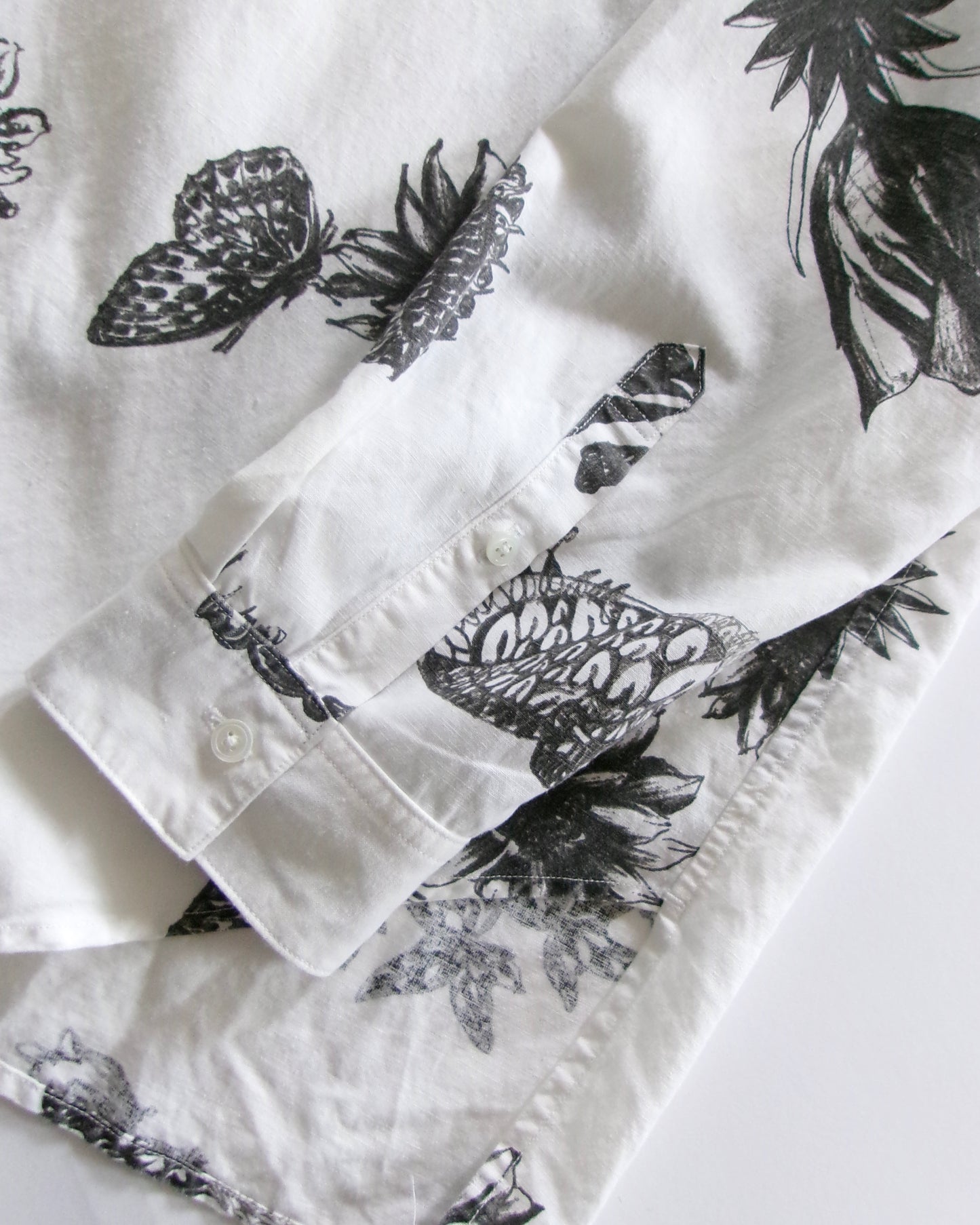 Kiivu L/SHT- Hand Drawing SUMI Printing