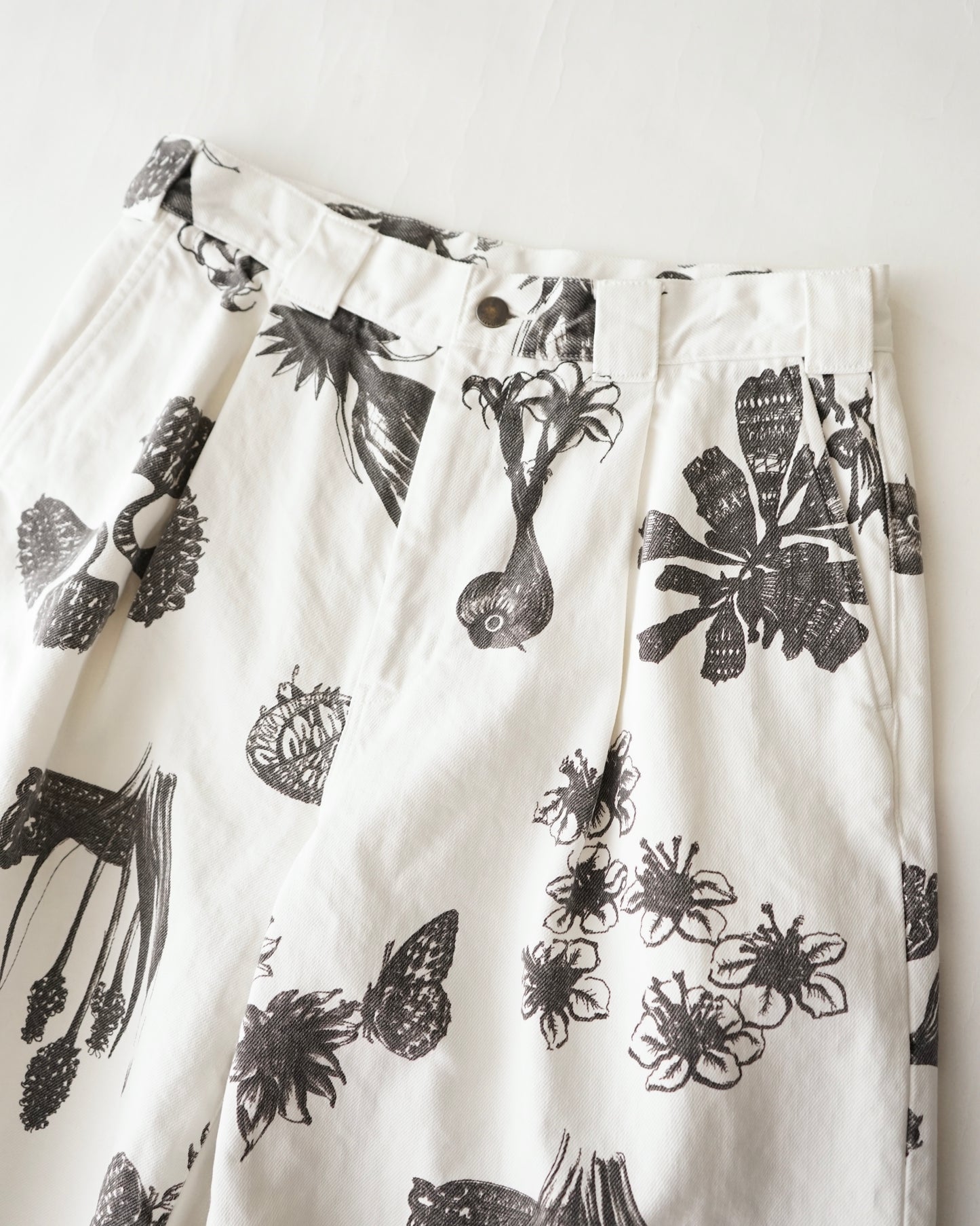 kiivu SHORT PANTS - Hand Drawing SUMI Printing