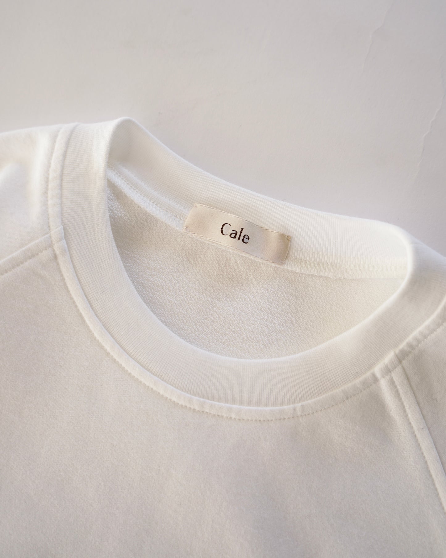 Cale-36 gauge fleece short sleeve- white