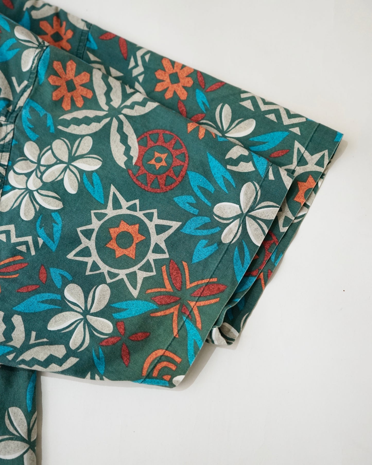 90s OCEAN PACIFIC floral print shirts