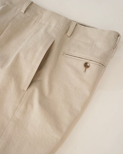 Cale-nidom chino two tuck trousers