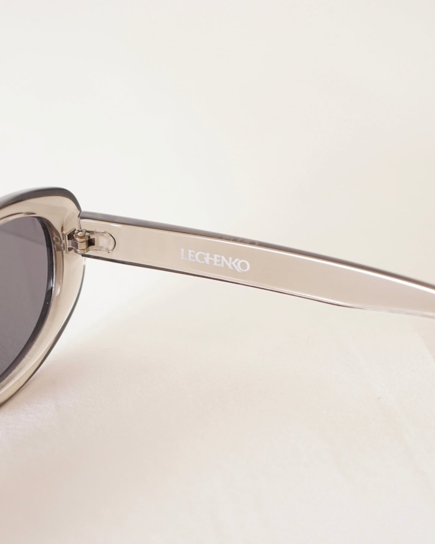 LECHENKO "I sun"- clear brown