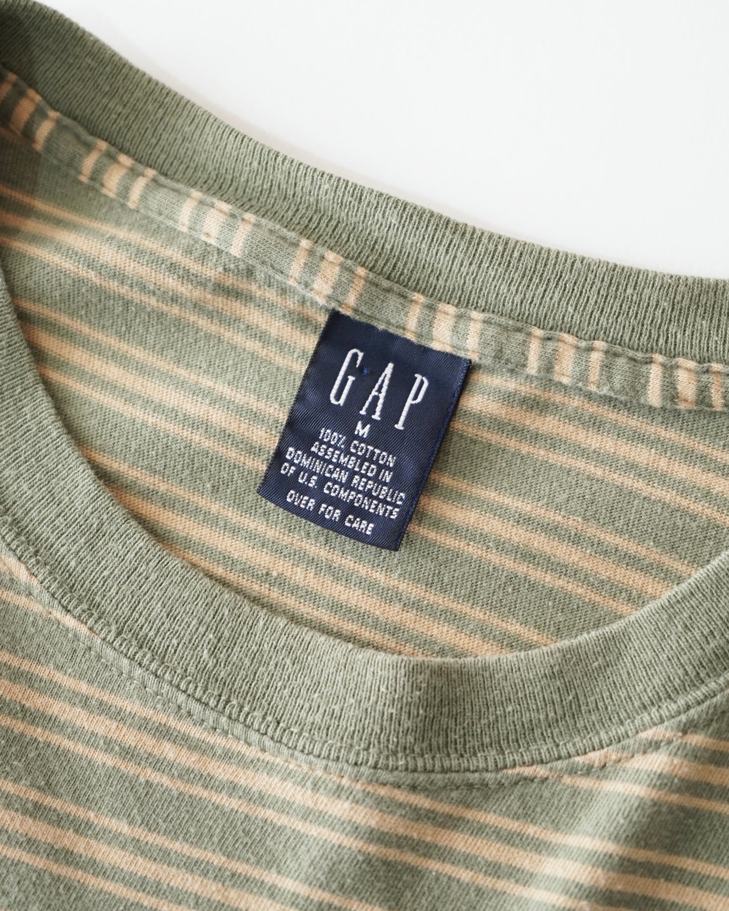 90s GAP border pocket tee