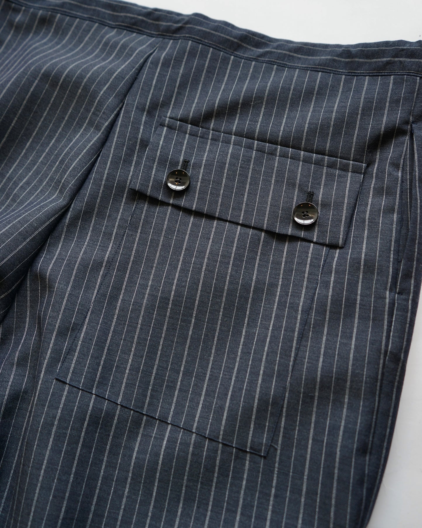 oira - kakke shorts navy stripe